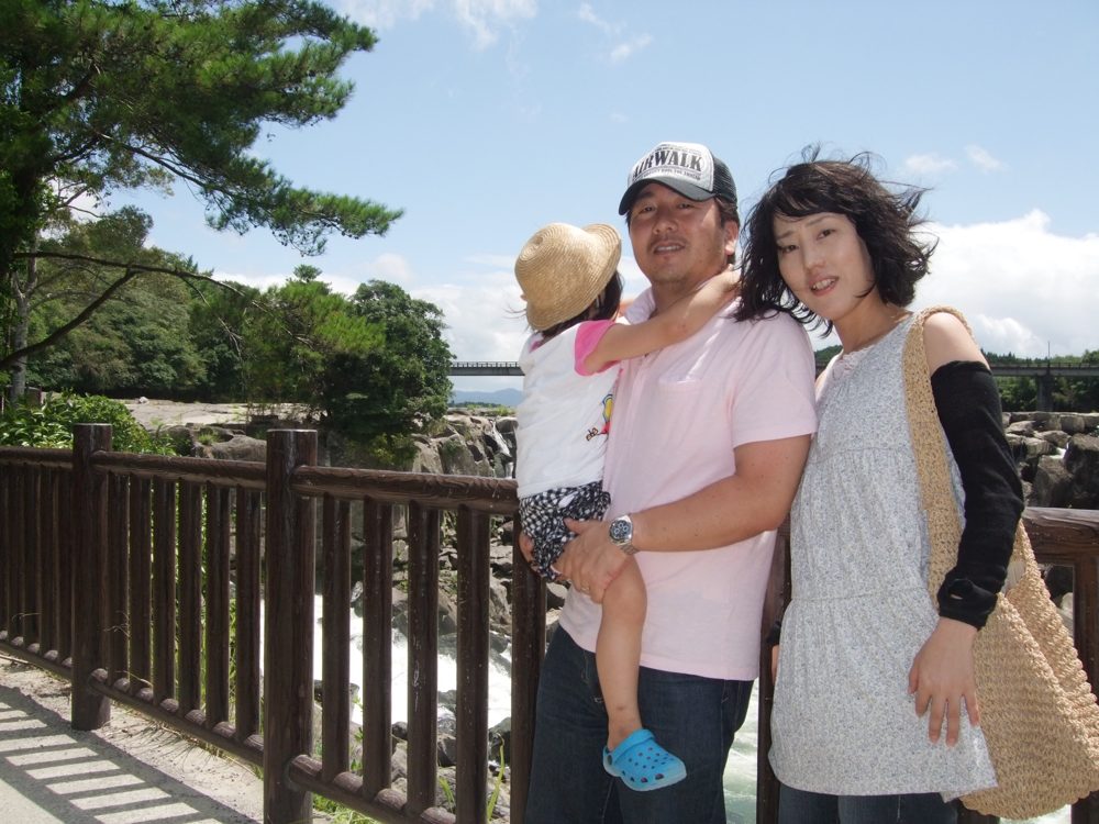 水辺の家族